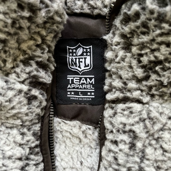 Cleveland browns mock neck sweatshirt. Quarter zip. Large. New with tags - Picture 3 of 7